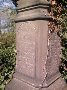 Lápide da família Woodcock, em Sheffield, Inglaterra